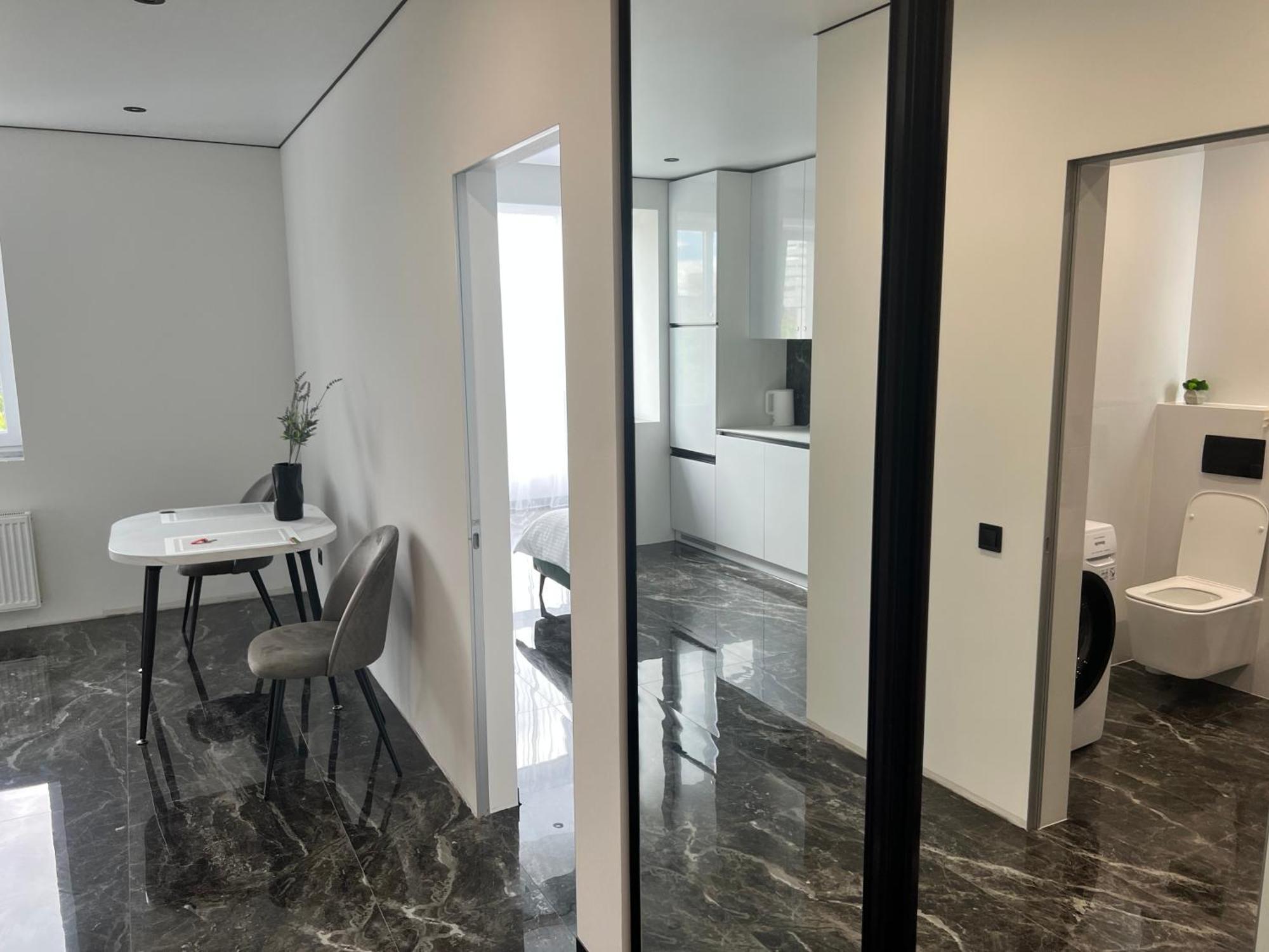 Люкс Апартаменти В Жкарена Та Жк Great House Rivne Ngoại thất bức ảnh